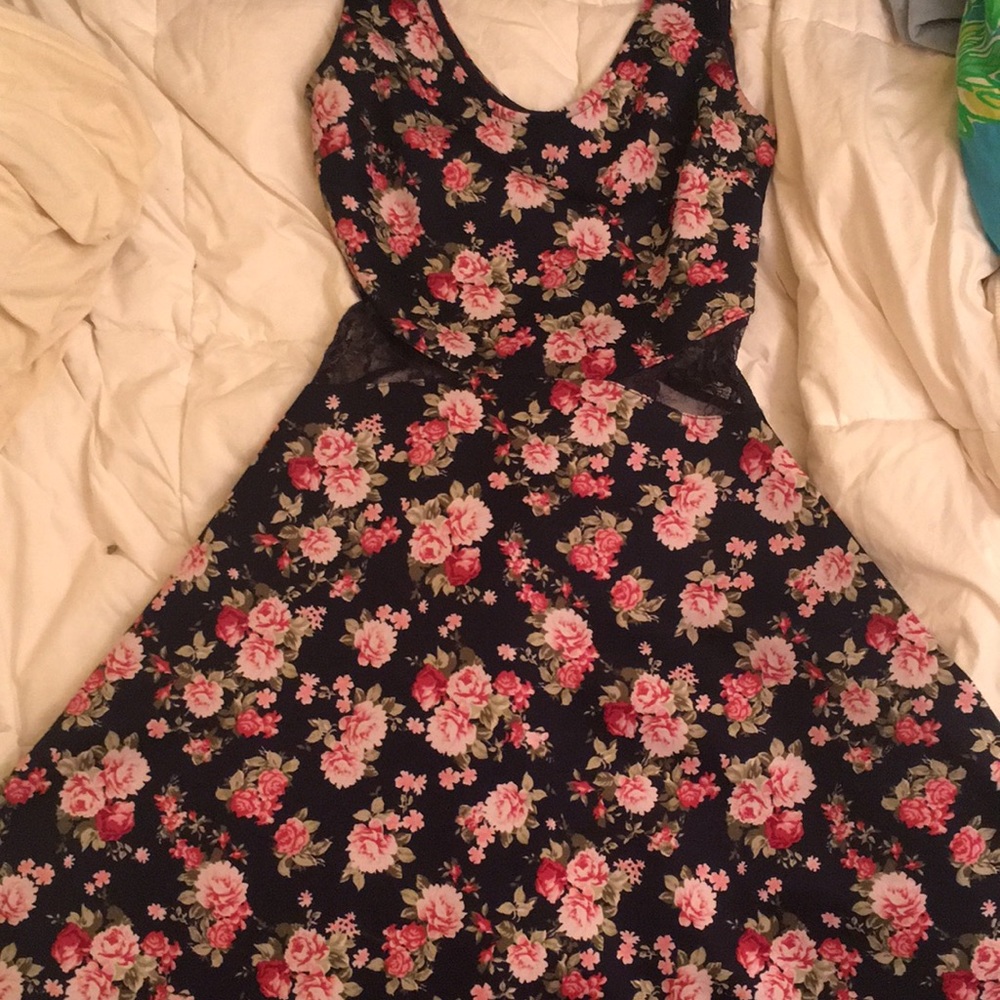 Floral lace cut out dress